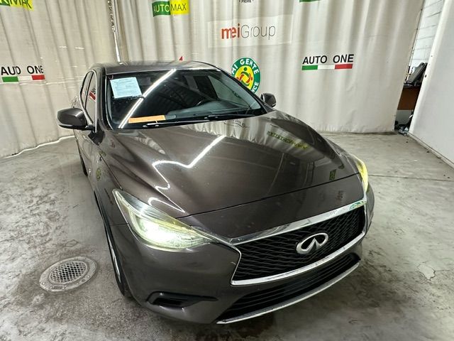 2017 Infiniti QX30 Base