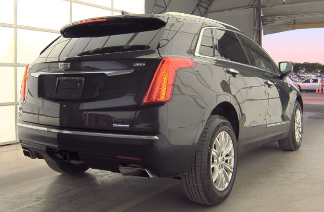 2017 Cadillac XT5 Standard