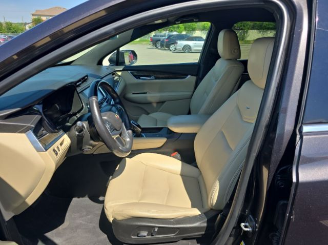2017 Cadillac XT5 Standard