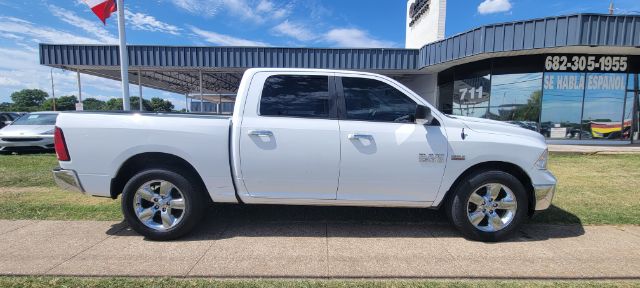 2017 RAM 1500 SLT Crew Cab SWB 2WD