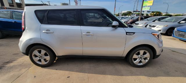 2017 Kia Soul BASE