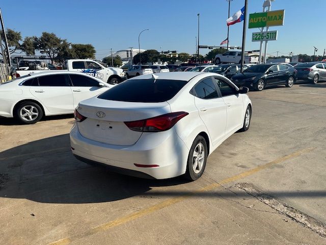 2015 Hyundai Elantra SE