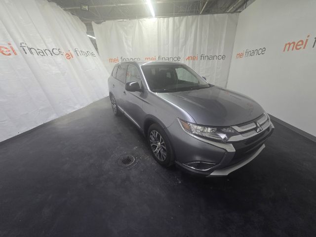 2016 Mitsubishi Outlander ES