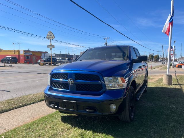 2017 RAM 1500 4WD V8 CREW CAB 5.7L SLT