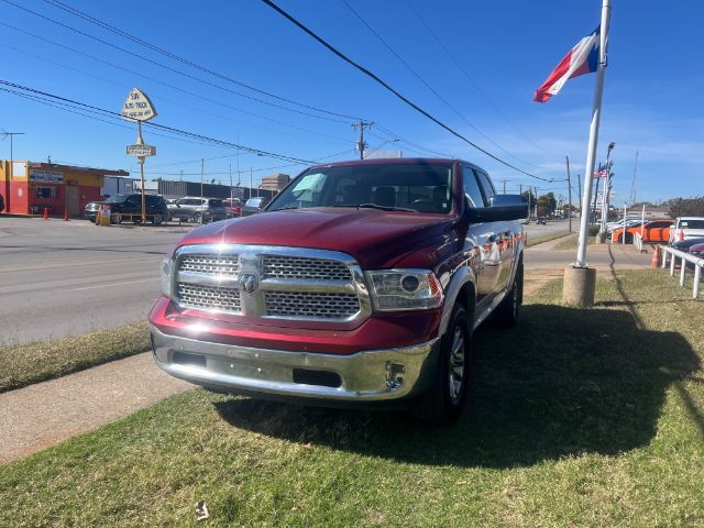 2015 RAM 1500 Laramie Crew Cab SWB 4WD