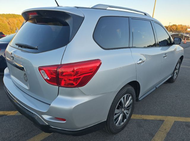 2018 Nissan Pathfinder S