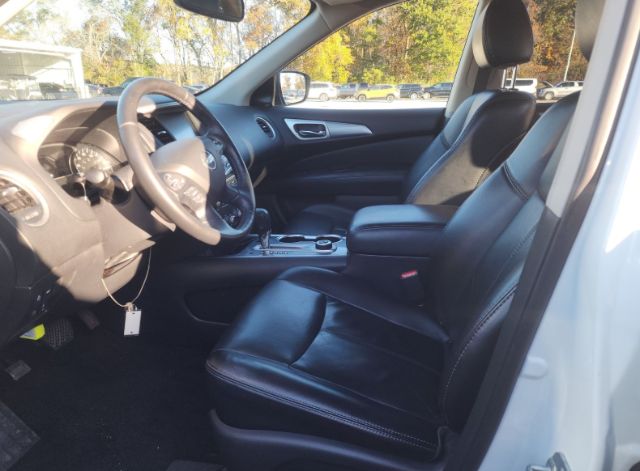 2018 Nissan Pathfinder SL