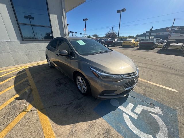 2018 Chevrolet Cruze LT Auto
