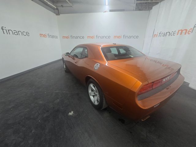 2011 Dodge Challenger SE