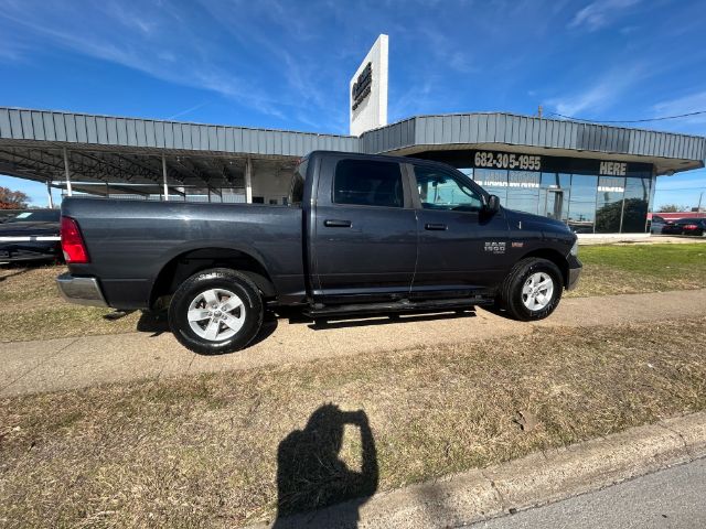 2019 RAM 1500 SLT Crew Cab 4WD