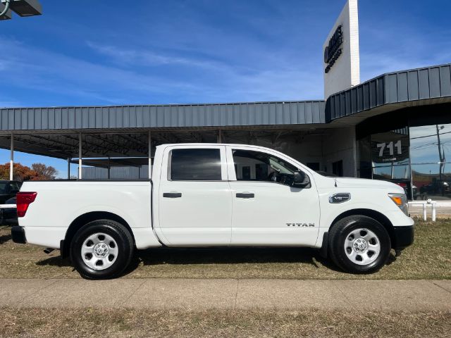 2017 Nissan TITAN S