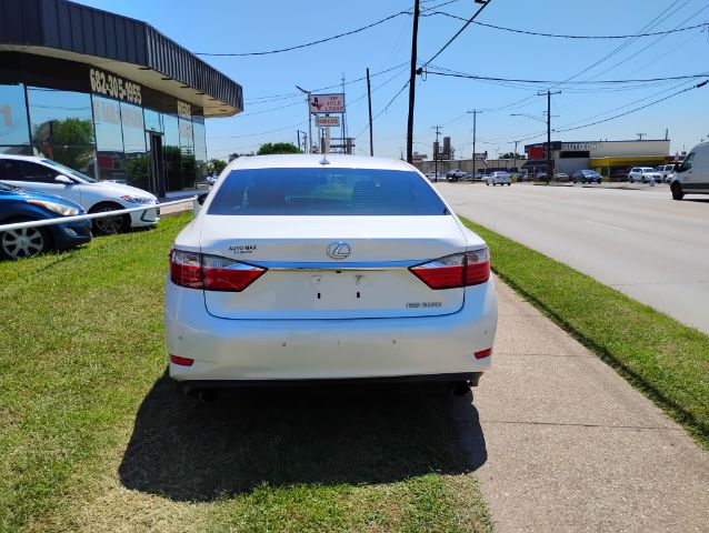 2013 Lexus ES 350 4D SEDAN